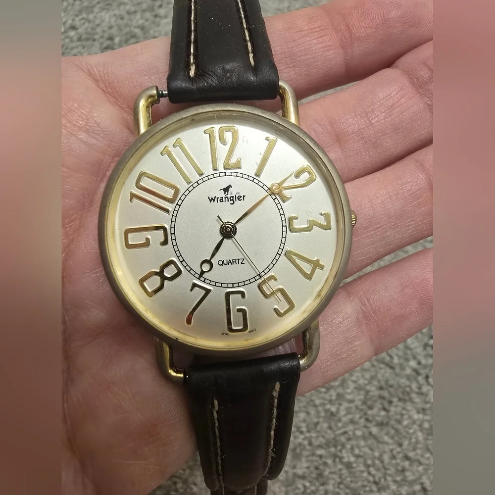 Wrangler Leather Band Ladies Watch Brown Gold Tone Large Face Cowgirl Western